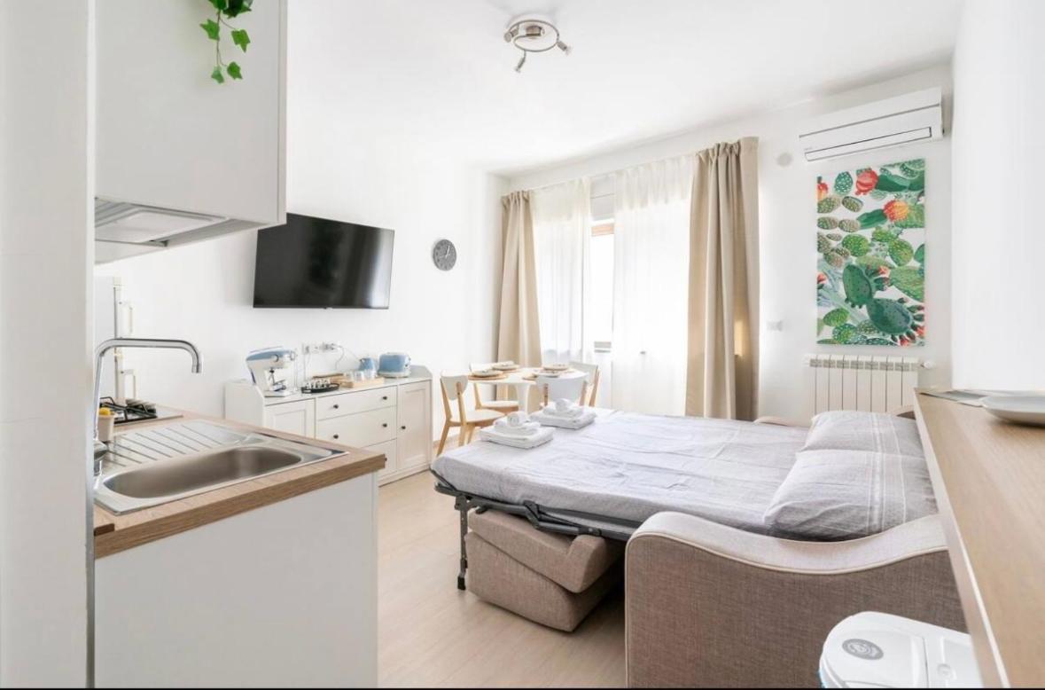 Luluhouse Apartment เชฟาลู ภายนอก รูปภาพ